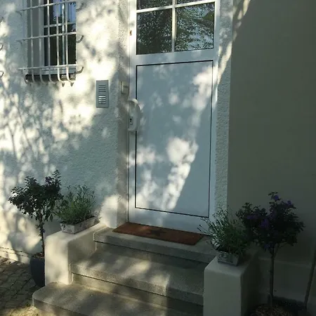 Golding - Flat 2 Daire Dresden