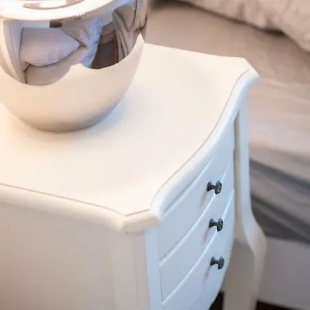 Golding - Flat 2 Dresden